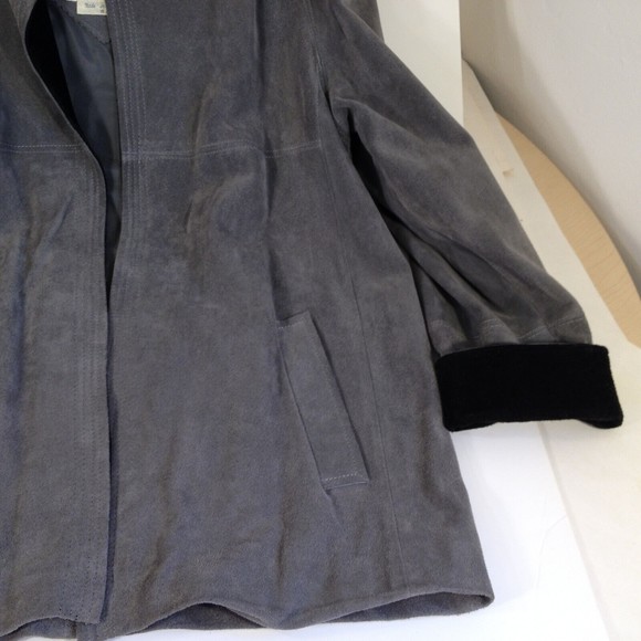 Vintage Bermans Womens Leather Suede Jacket Size 16 Gray w/Black Trim - Picture 5 of 12